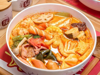 Northeast Spicy Hot Pot, Old-style Sesame Sauce, Dumplings, Handmade Noodles, Roujiamo