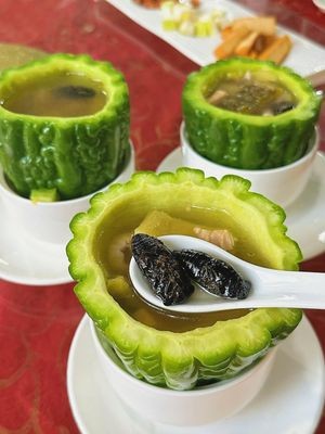 Bridge Bottom Small Garden