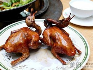 Dragon Head Restaurant (Jun'an Fish Village No. 8)