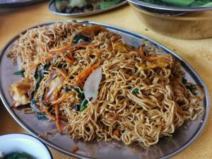 Yi Ji Hanging Roasted Chicken