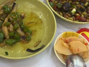 Yong's Chef Stir-Fry Wooden Bucket Rice (Jinhua Building Store)