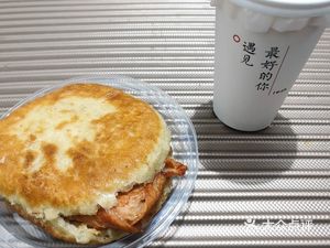 Zaoshang Hao Pancake with Pork Belly (Heshun Xin Yuan Branch)