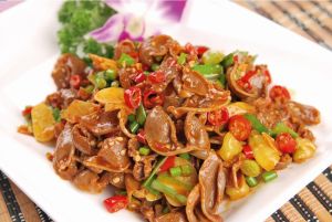 Pengyue Restaurant Fusion Cuisine Sichuan Hot Pot