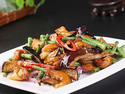 Lao Ba Braised Bones