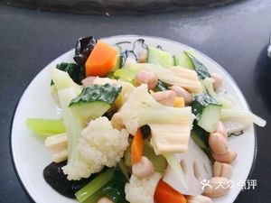 Muhuo Iron Pot Stewed Live Fish (Yucai Road Branch)