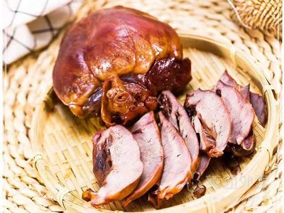 Lu Xiang Ju Tianjin Er Jie Lao Wei Jiang Huo (Jin Men Li Community Store)