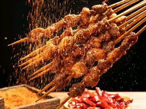 Hexing Lamb Spine Hot Pot & Barbecue