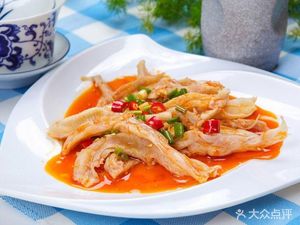 Wang Xiumei Old Soup Braised Chicken (No. 56 Ziguang Road Branch)