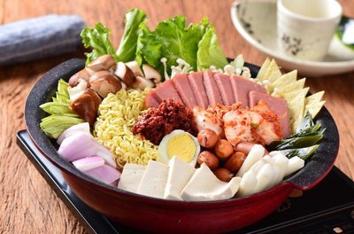 Meeting Camp Hot Pot