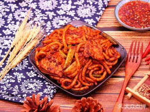 Zhang Wei Dao · Xinjiang Fried Rice Noodles (WaiTai JinJie Branch)