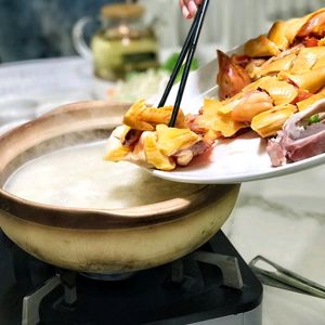 Hongji Hong Kong Hot Pot (Yicheng Fudi Plaza Branch)