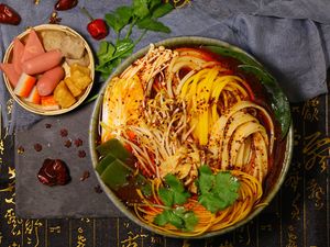 Mushiyi Large Bowl Spicy Hot Pot & Fried Skewers (Sun City Store)