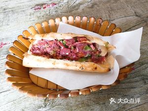 He Jian Donkey Meat Fire Cake (Hotel South Road Branch)