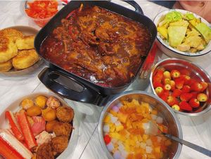 Eryuan Qingxian Hot Pot Chicken (Haotian Garden Branch)