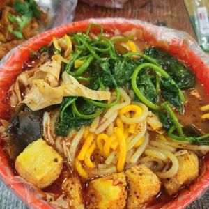 Liuliu Huanan Big Bowl Spicy Hot Pot (Xiaozhan Branch)