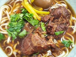 Gulong Village Restaurant (Honglou Li Branch)