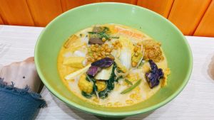 Chen Ma Cold Noodles & Spicy Pot (Caolizi Branch)