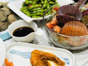 Xue Jie Seafood (Longhua Li Store)