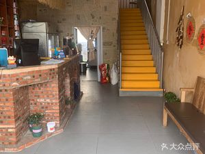 Xiaoshitou Northeastern Cuisine Iron Pot Stew (Baolong Guandu Branch)