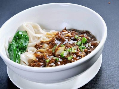 Shanxi Knife-Scraped Noodles & Home-style Dishes