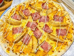 Lucky Restaurant • Fast Food • Pizza • Ice Cream