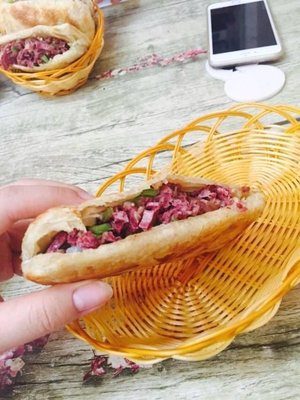 Heguan Donkey Meat Firecake