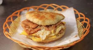 Jixiang Crispy Pancake with Pork Belly (Kangqiao Li Branch)