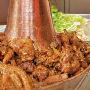 Song Ji Guo Fu Hot Pot Chicken (Wang Wenzhuang Branch)