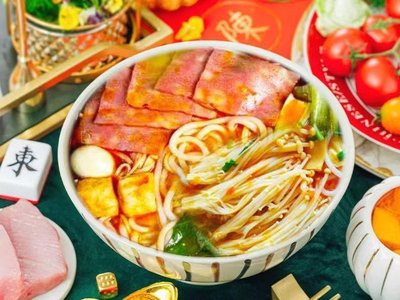 Good Brothers Yunnan Authentic Bridge Rice Noodles