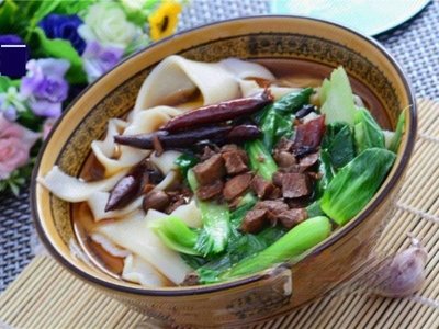 Cheng's Board Noodles with Beef Offal