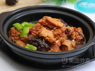 Lao Qian Yu Huangfen Chicken Rice with Yunnan Crossing Bridge Noodles (Xiula Garden Store)