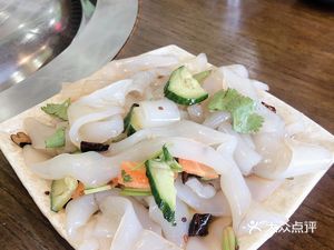 Nongjia Northeast Iron Pot Stew (Hongqiao Branch)