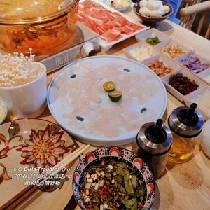 Fish Nian · Feng Sheng Shui Qi · Shunde Fish Sashimi The Nynn’s Shunde Sashimi Bi...