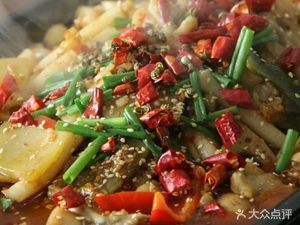 Chuan Shi Mei Wa Yu Te Se Tan Shao Niu Wan Huo Guo Dian (Kaifa Road Branch)