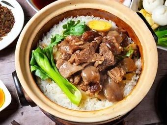 Niú Máng · Macau Beef Noodle Soup with Offal and Pickled Fish