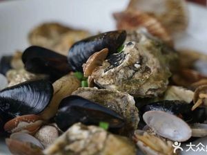 Xiashan Seafood Barge