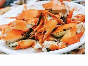 Home by the Sea Seafood Restaurant