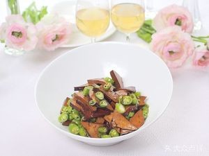 Yunnan Pot