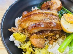 Longjiang Pork Trotter Rice (Hengyi Plaza Store)
