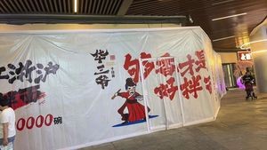 Old Three Uncle Noodles (Cixi Poly Store)