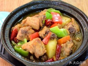 Yang Mingyu Stewed Chicken Rice (Xuefu Yuan Store)