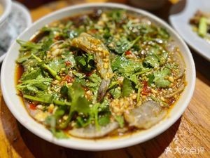 Zheng Zong Tian Ji Shao Gang Bai Zhou (San Tun Commercial Street Branch)