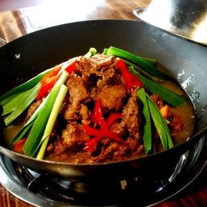 Drunk Night · Yellow Beef Hot Pot. Iron Pot Stewed Goose