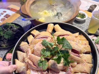 Jiulongchengzhaik Carbon Fire Lamb Hot Pot "Dimao" Branch
