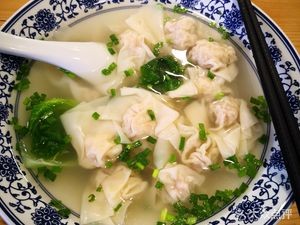 Wan Bao Yun Dun Mian (Qingfeng Garden Store)
