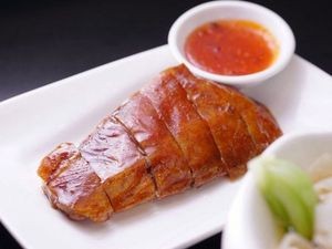 Spicy Hot Pot under the Pine and Cypress Trees