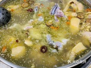 Anji Tuji Restaurant