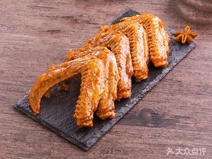 Xin Sanhao Steamed Rice Noodle King · Rice Noodles · Noodles · Dim Sum · Desserts