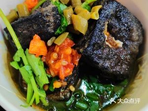 Yin Hewen Authentic Changsha Stinky Tofu & Cold Noodles (Wanda Plaza, Humen)