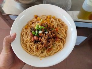 Dongguan Lü's Hakka Mixed Noodles